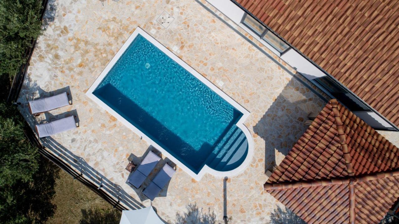 Wonderful Holiday House Bruno With Heated Pool Zara Esterno foto
